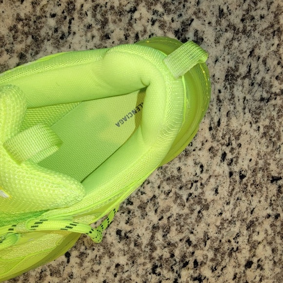 Balenciaga neon Green UK 43 US 10 worn just once - Picture 1 of 7